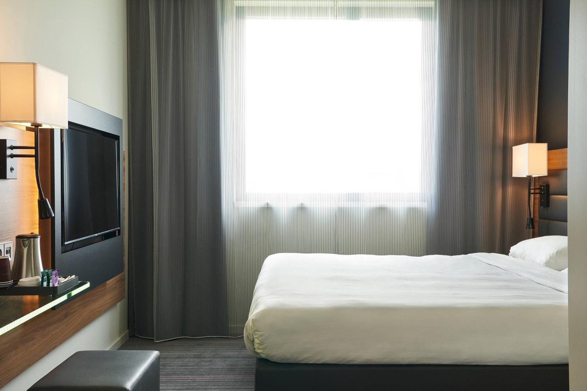 Moxy Edinburgh Airport Otel Ingliston Dış mekan fotoğraf