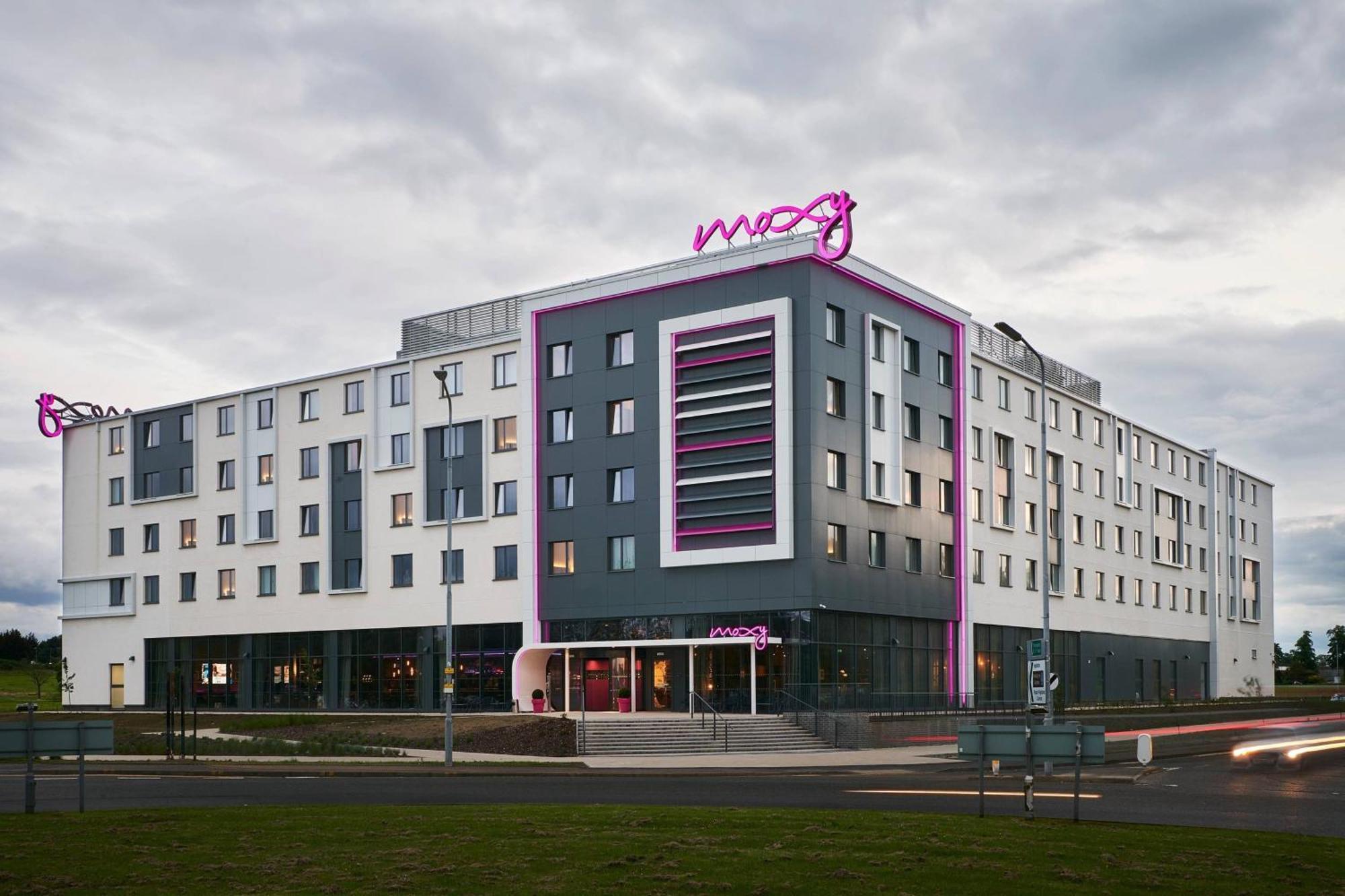 Moxy Edinburgh Airport Otel Ingliston Dış mekan fotoğraf
