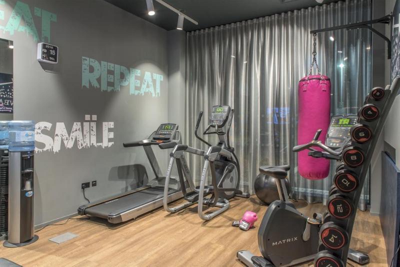 Moxy Edinburgh Airport Otel Ingliston Dış mekan fotoğraf
