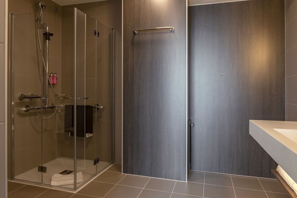 Moxy Edinburgh Airport Otel Ingliston Dış mekan fotoğraf